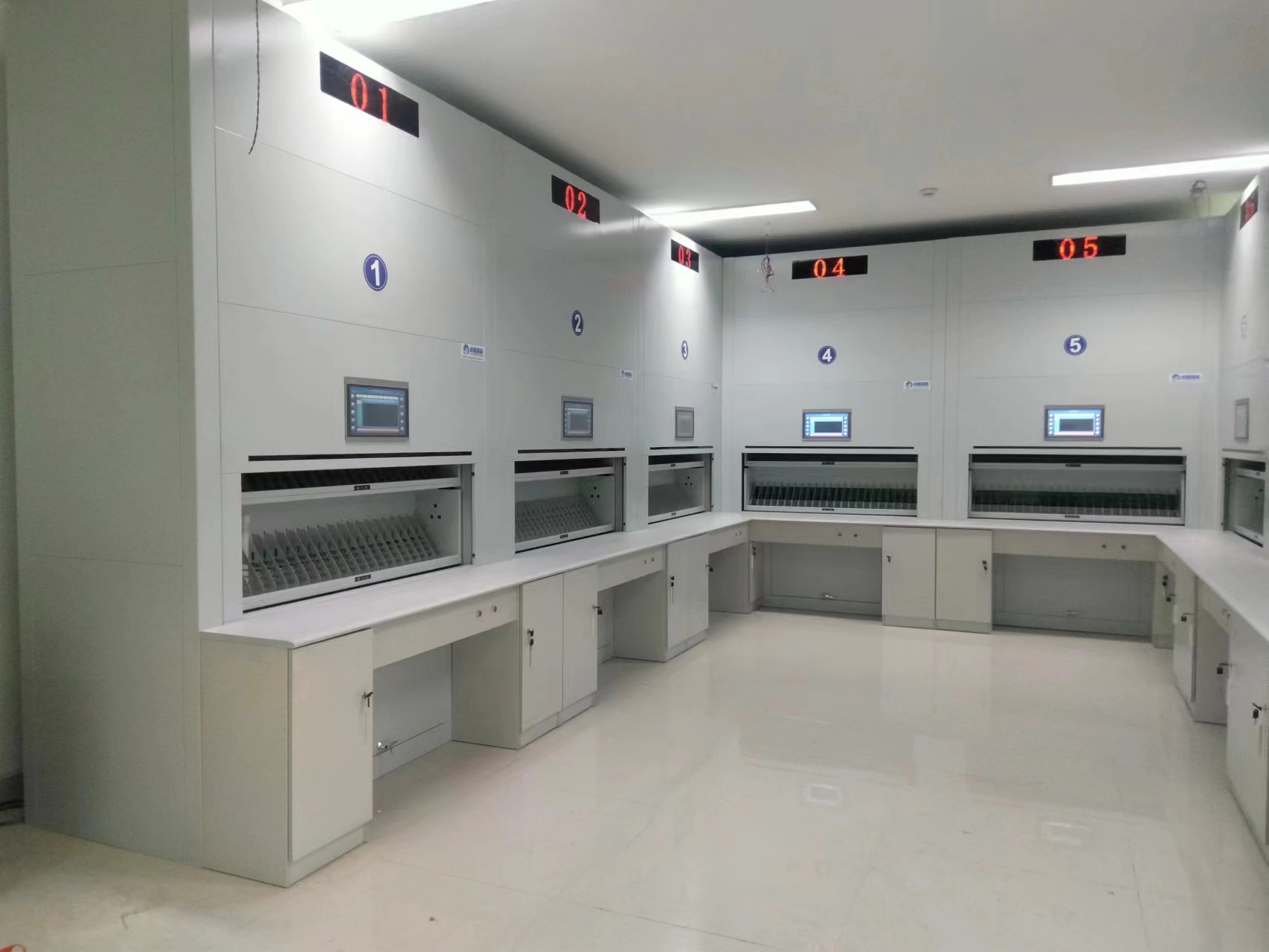 新疆某部采购8台RFID智能回转柜安装完成「虎恒智能」 新疆某部采购8台RFID智能回转柜安装完成「虎恒智能」